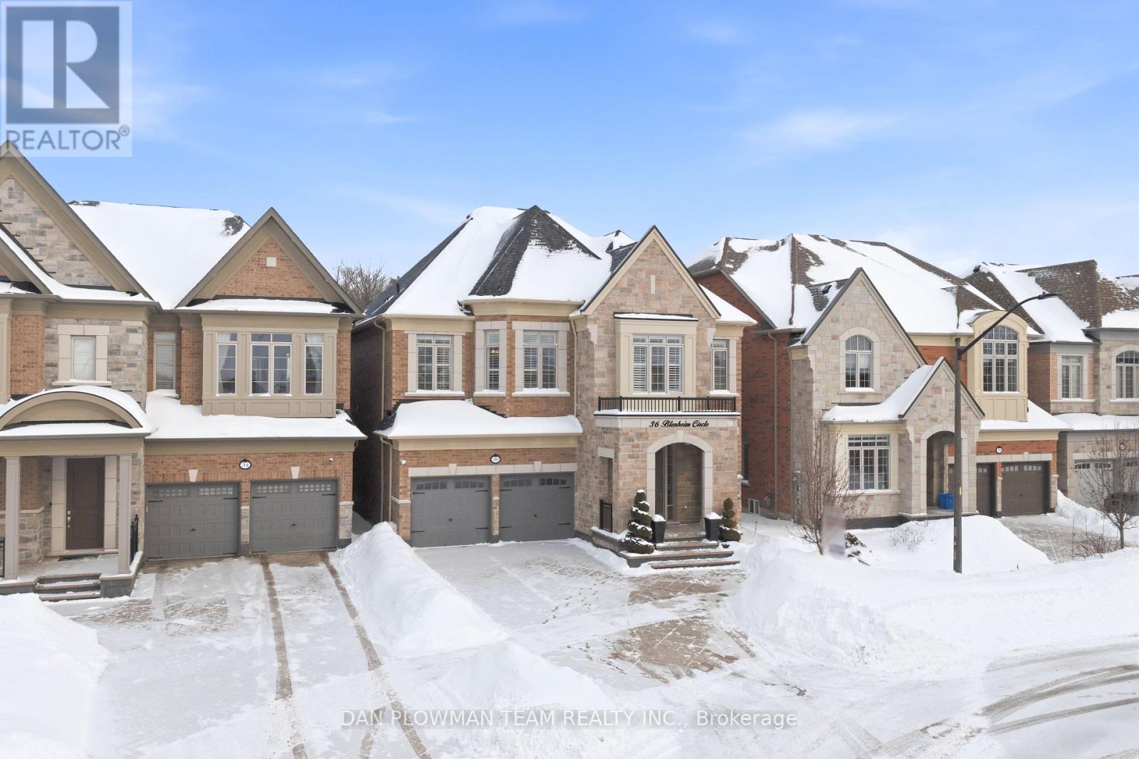 36 Blenheim Circle, Whitby, Ontario  L1P 0E3 - Photo 3 - E12739122