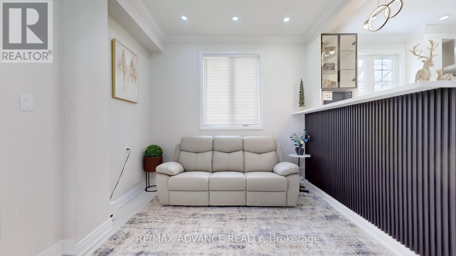 69 Rakewood Crescent, Toronto, Ontario  M1V 1M6 - Photo 9 - E12739196