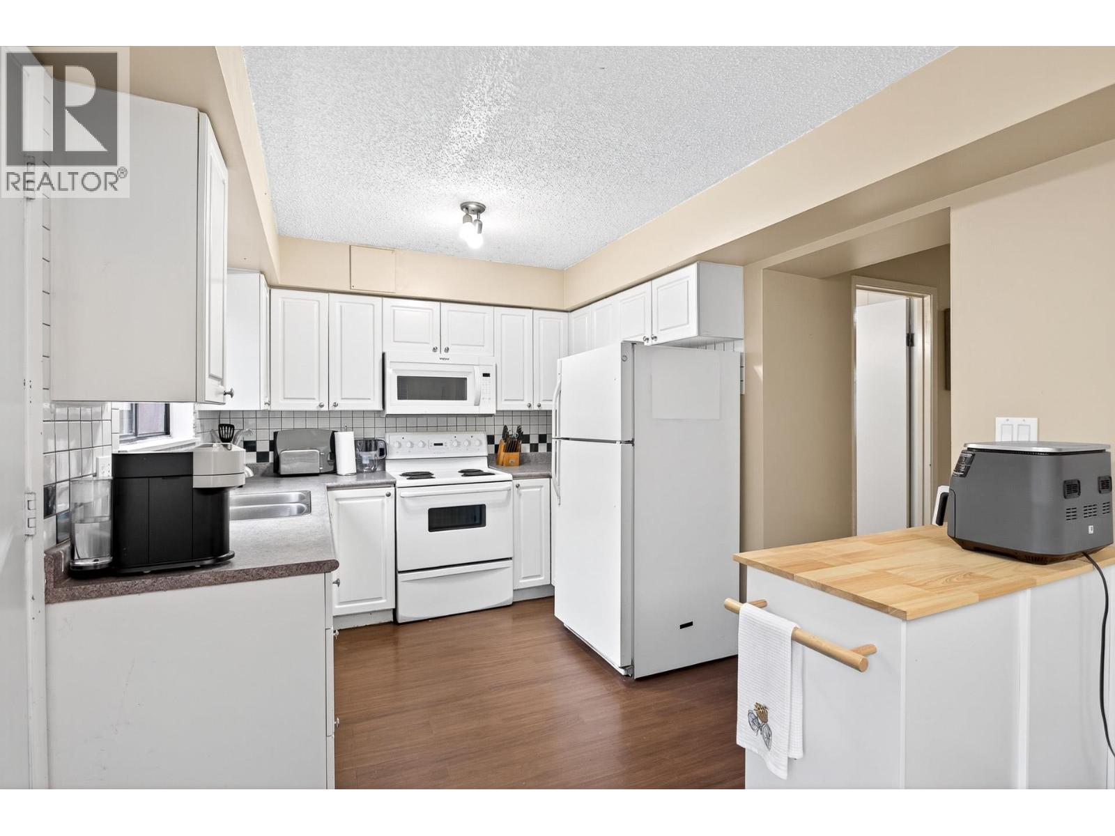 830 Ingersoll Avenue, Coquitlam, British Columbia  V3J 4L9 - Photo 11 - R3084300