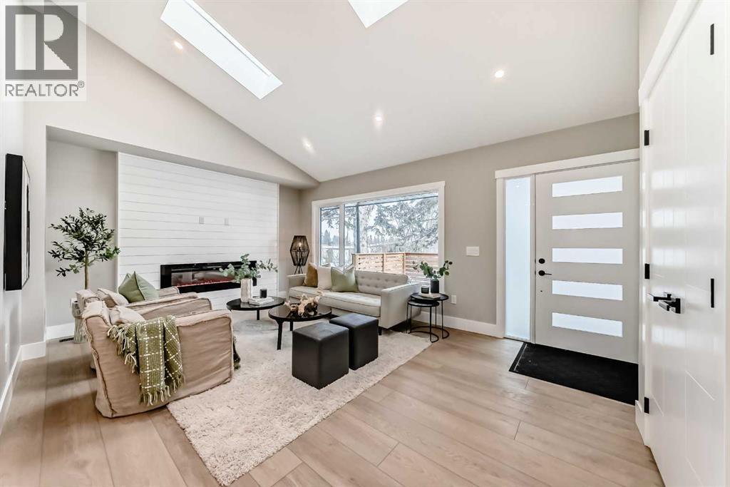 135 Lake Wapta Rise Se, Calgary, Alberta  T2J 2N1 - Photo 12 - A2281018