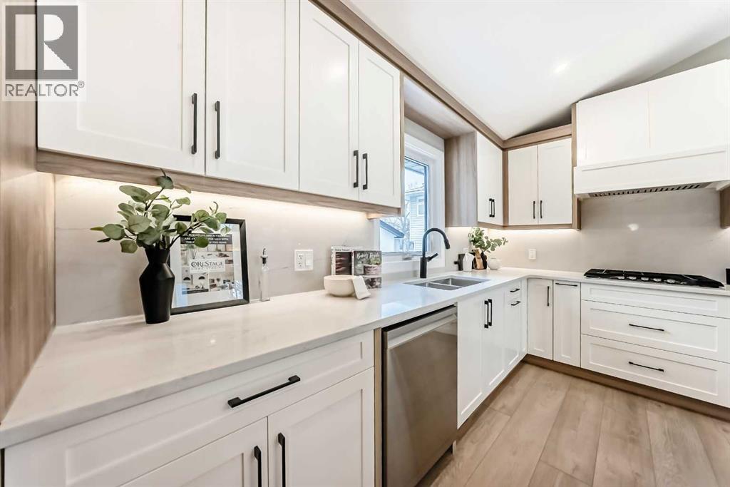 135 Lake Wapta Rise Se, Calgary, Alberta  T2J 2N1 - Photo 6 - A2281018