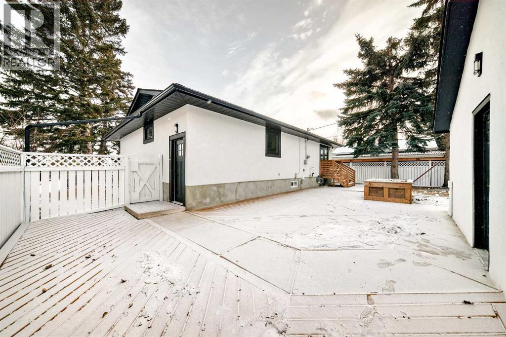 135 Lake Wapta Rise Se, Calgary, Alberta  T2J 2N1 - Photo 33 - A2281018