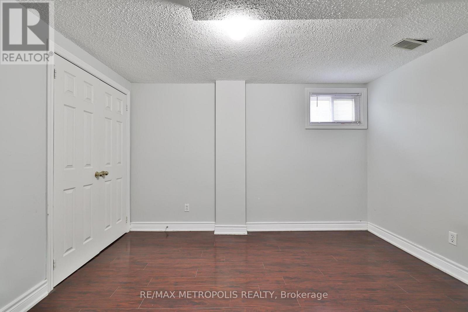 104 Coppard Avenue, Markham, Ontario  L3S 2S6 - Photo 8 - N12739136