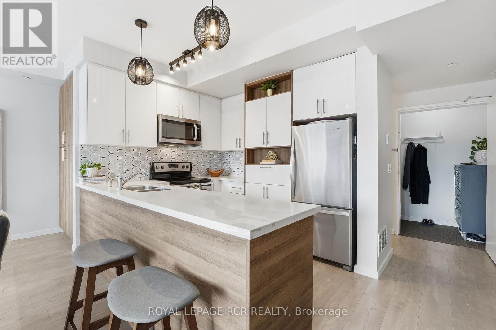 36 - 200 Alex Gardner Circle, Aurora, Ontario  L4G 3G5 - Photo 11 - N12739178