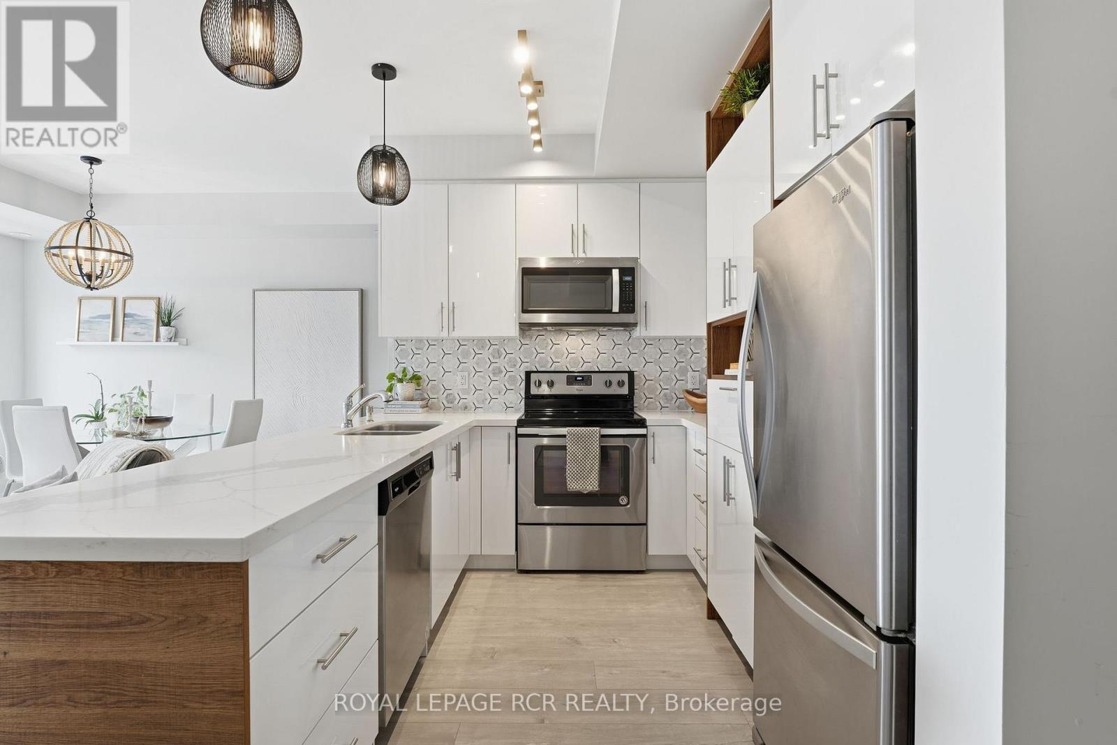 36 - 200 Alex Gardner Circle, Aurora, Ontario  L4G 3G5 - Photo 5 - N12739178