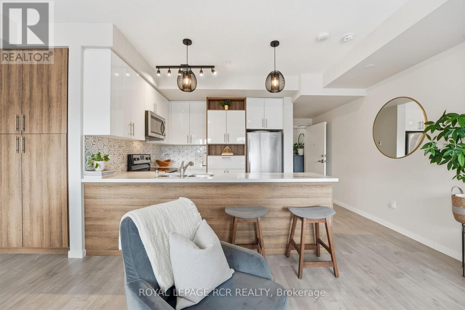 36 - 200 Alex Gardner Circle, Aurora, Ontario  L4G 3G5 - Photo 6 - N12739178