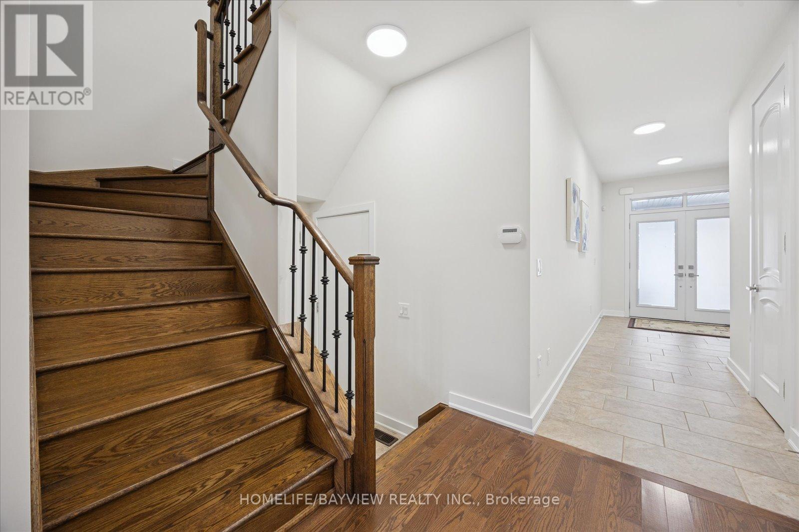 97 Dariole Drive, Richmond Hill, Ontario  L4E 0Z4 - Photo 6 - N12739210