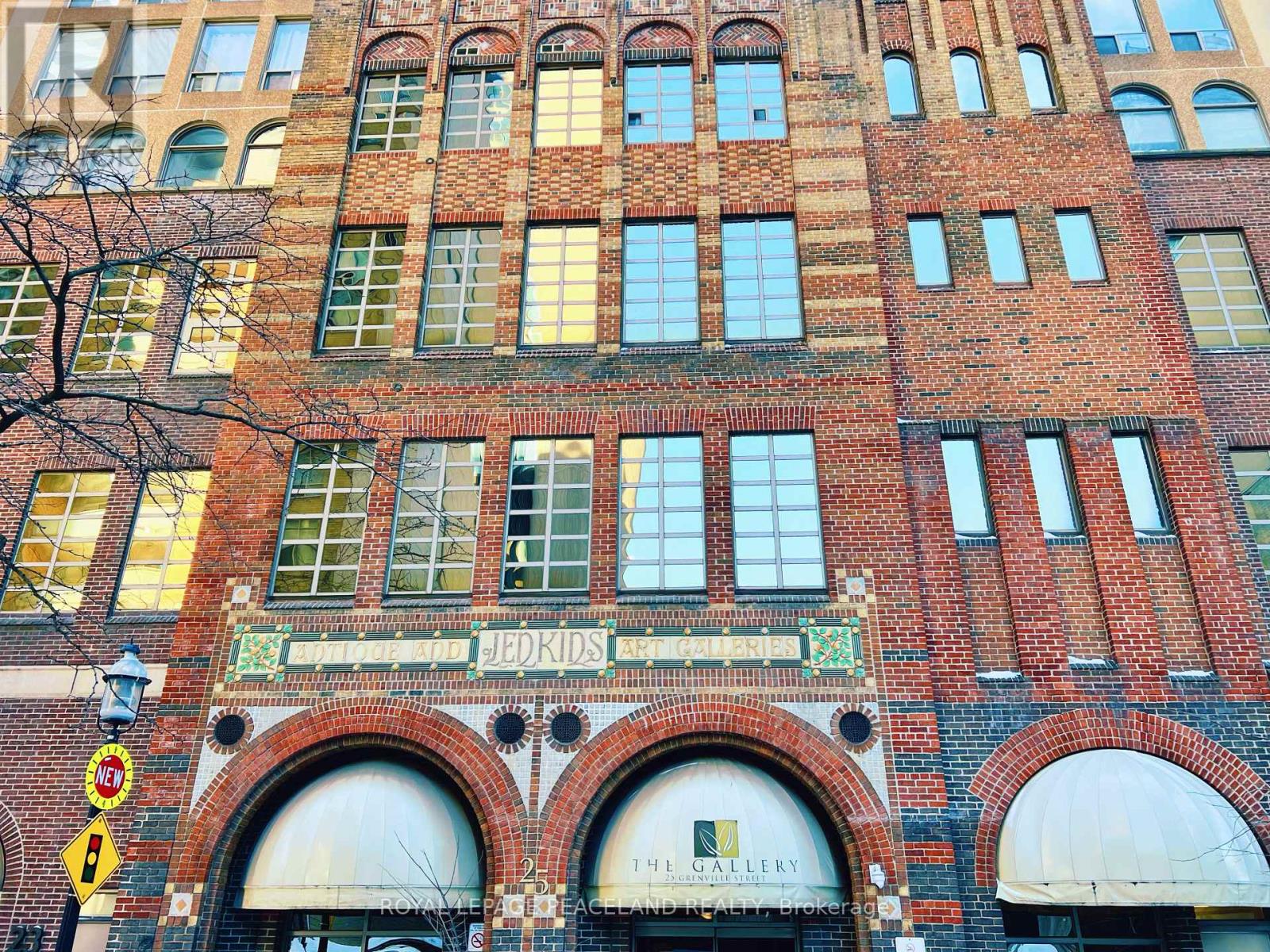 502 - 25 Grenville Street, Toronto, Ontario  M4Y 2X5 - Photo 3 - C12737944