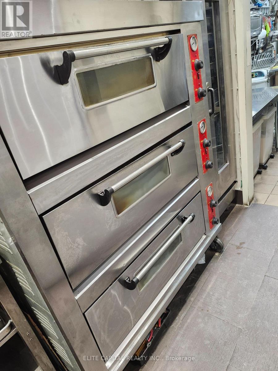 4 - 10066 Bayview Avenue, Richmond Hill (Crosby), Ontario  L4C 0W5 - Photo 10 - N12473873