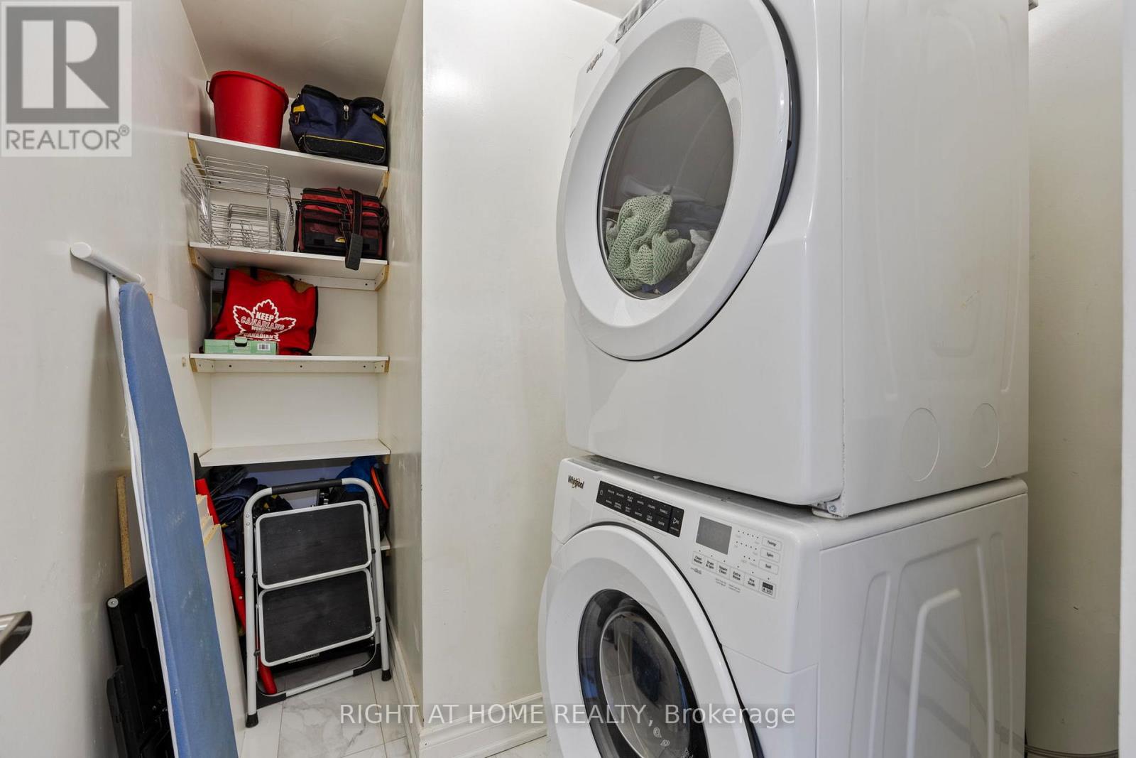 2408 - 330 Dixon Road, Toronto, Ontario  M9R 1S9 - Photo 11 - W12739044