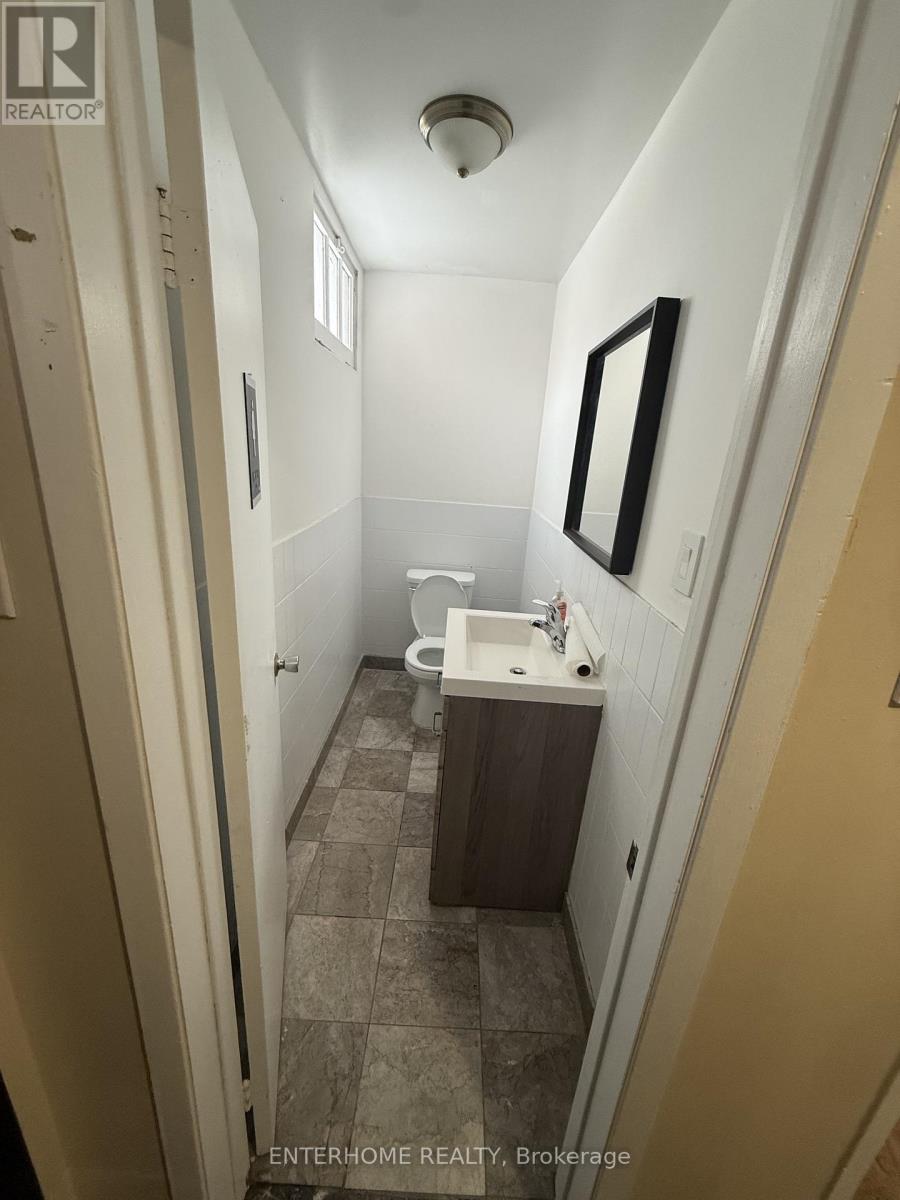 1a - 51 Queen Street E, Brampton, Ontario  L6W 2A7 - Photo 11 - W12739062