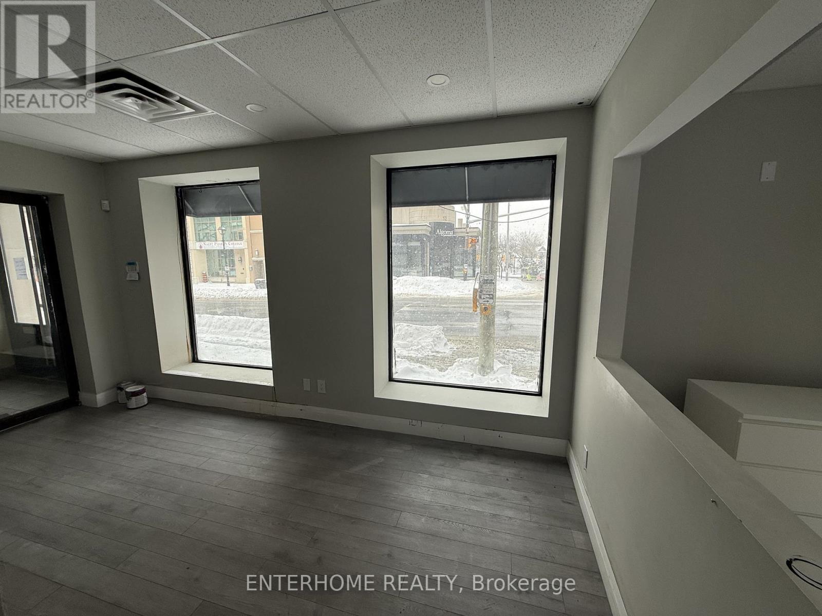 1a - 51 Queen Street E, Brampton, Ontario  L6W 2A7 - Photo 3 - W12739062