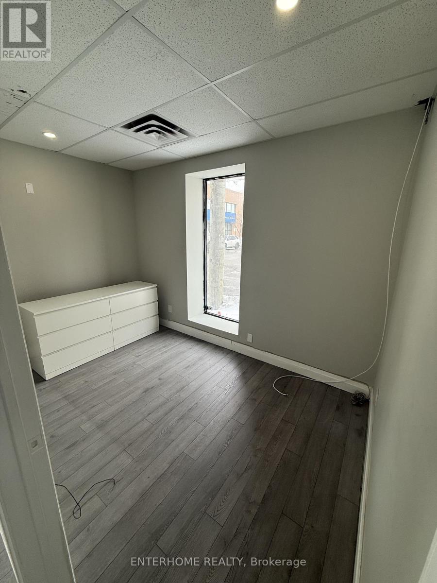 1a - 51 Queen Street E, Brampton, Ontario  L6W 2A7 - Photo 4 - W12739062