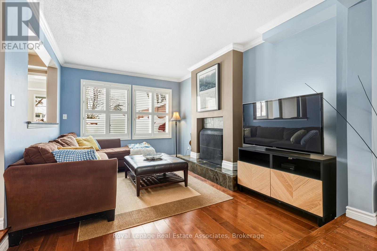 4384 Treetop Court, Mississauga, Ontario  L5L 3M7 - Photo 14 - W12739078