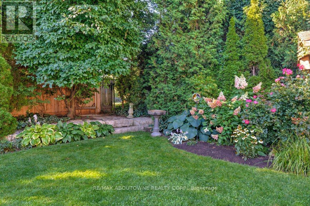 4184 Corrine Court, Burlington, Ontario  L7L 1J1 - Photo 42 - W12739080