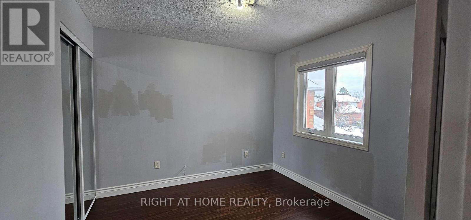 Main - 189 Timberlane Drive, Brampton, Ontario  L6Y 4V7 - Photo 13 - W12739088