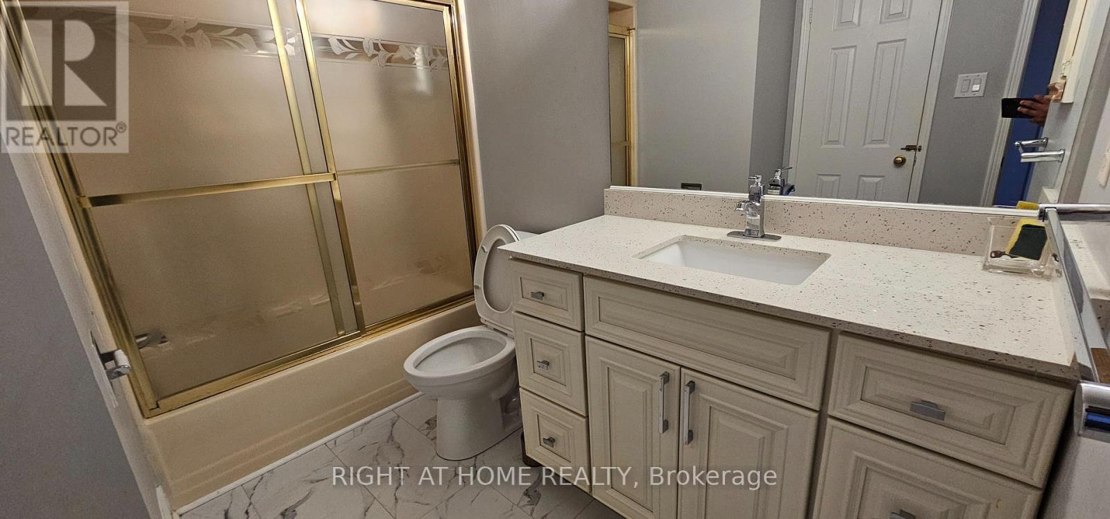 Main - 189 Timberlane Drive, Brampton, Ontario  L6Y 4V7 - Photo 8 - W12739088