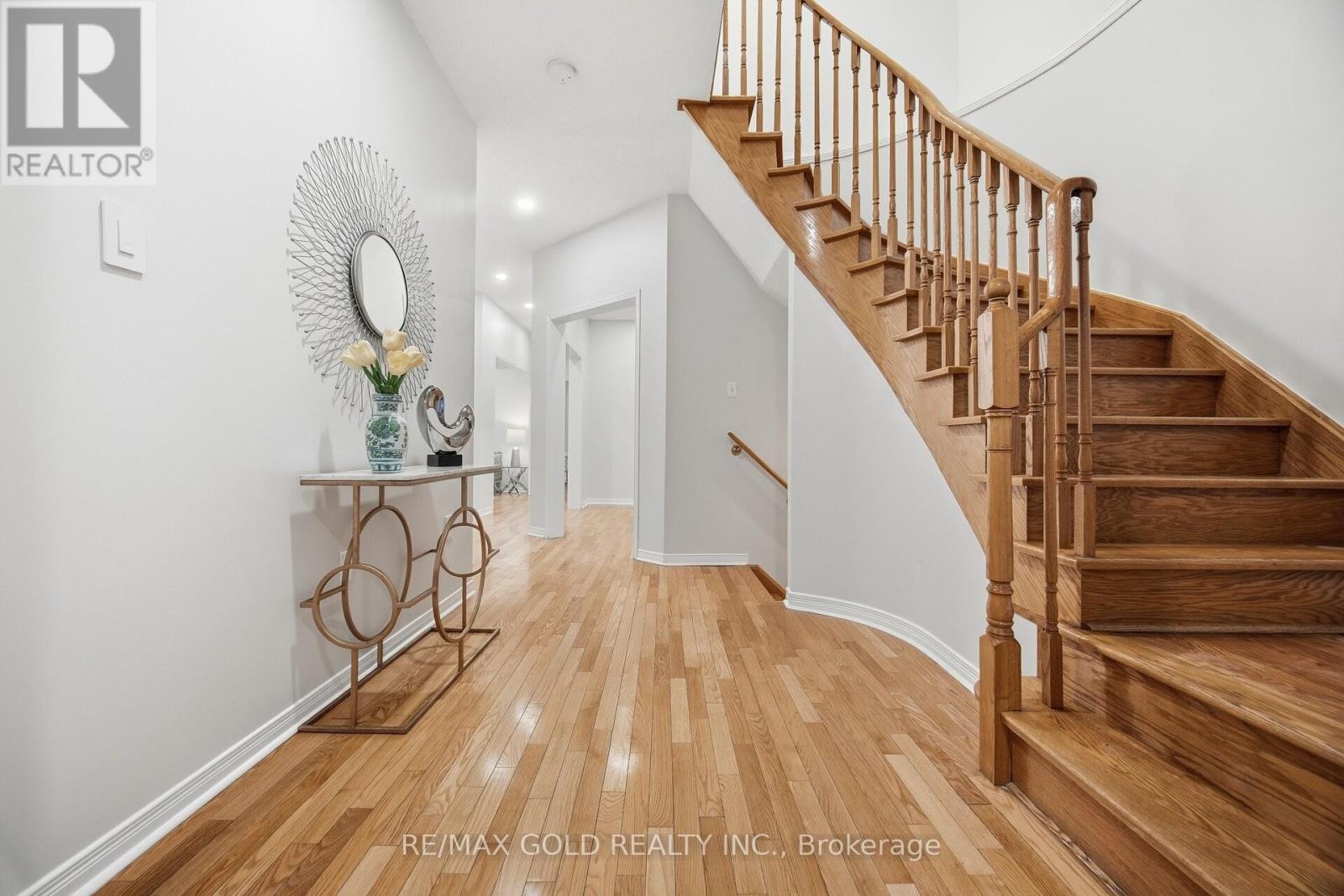 14 Ledgerock Road, Brampton, Ontario  L6P 2L7 - Photo 14 - W12739114