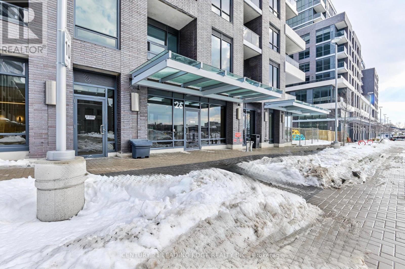 807 - 3200 William Coltson Avenue, Oakville, Ontario  L6H 7W6 - Photo 2 - W12739154