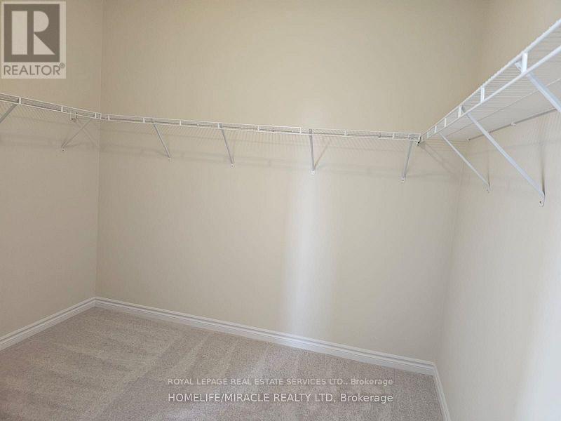 2074 Coppenwood Common, Burlington, Ontario  L7P 0V8 - Photo 11 - W12739184