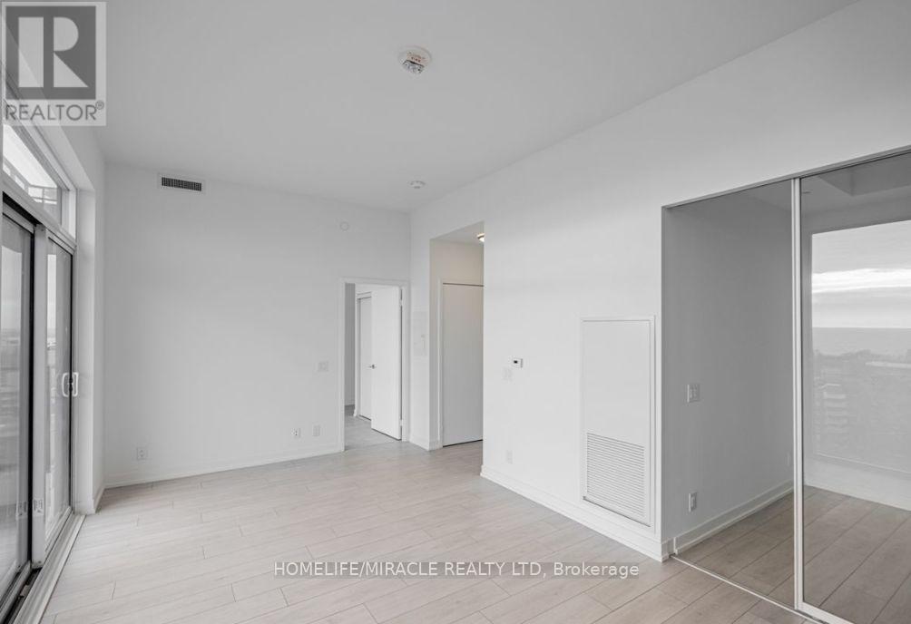 Lp5 - 270 Dufferin Street, Toronto, Ontario  M6K 0H8 - Photo 5 - W12739188