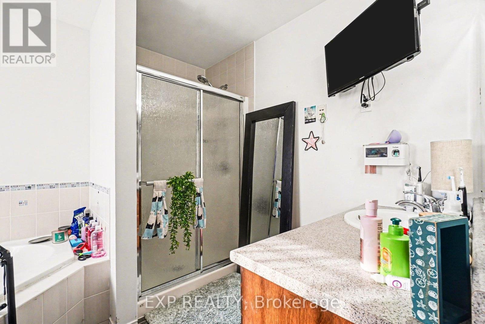 735 Regiment Avenue, Ottawa, Ontario  K2M 0E6 - Photo 12 - X12736354