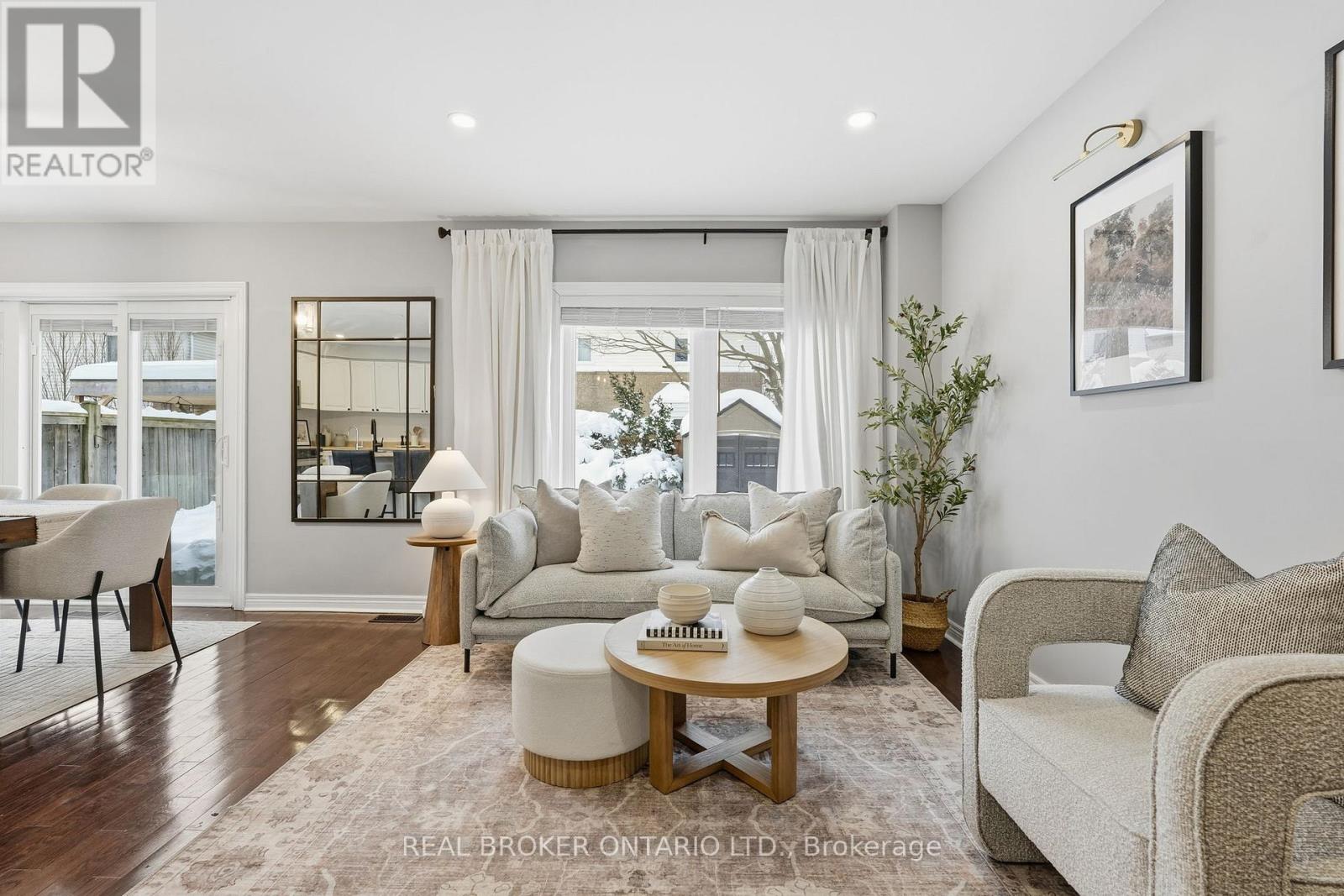 76 BUTTERCUP CRESCENT, Hamilton, Ontario