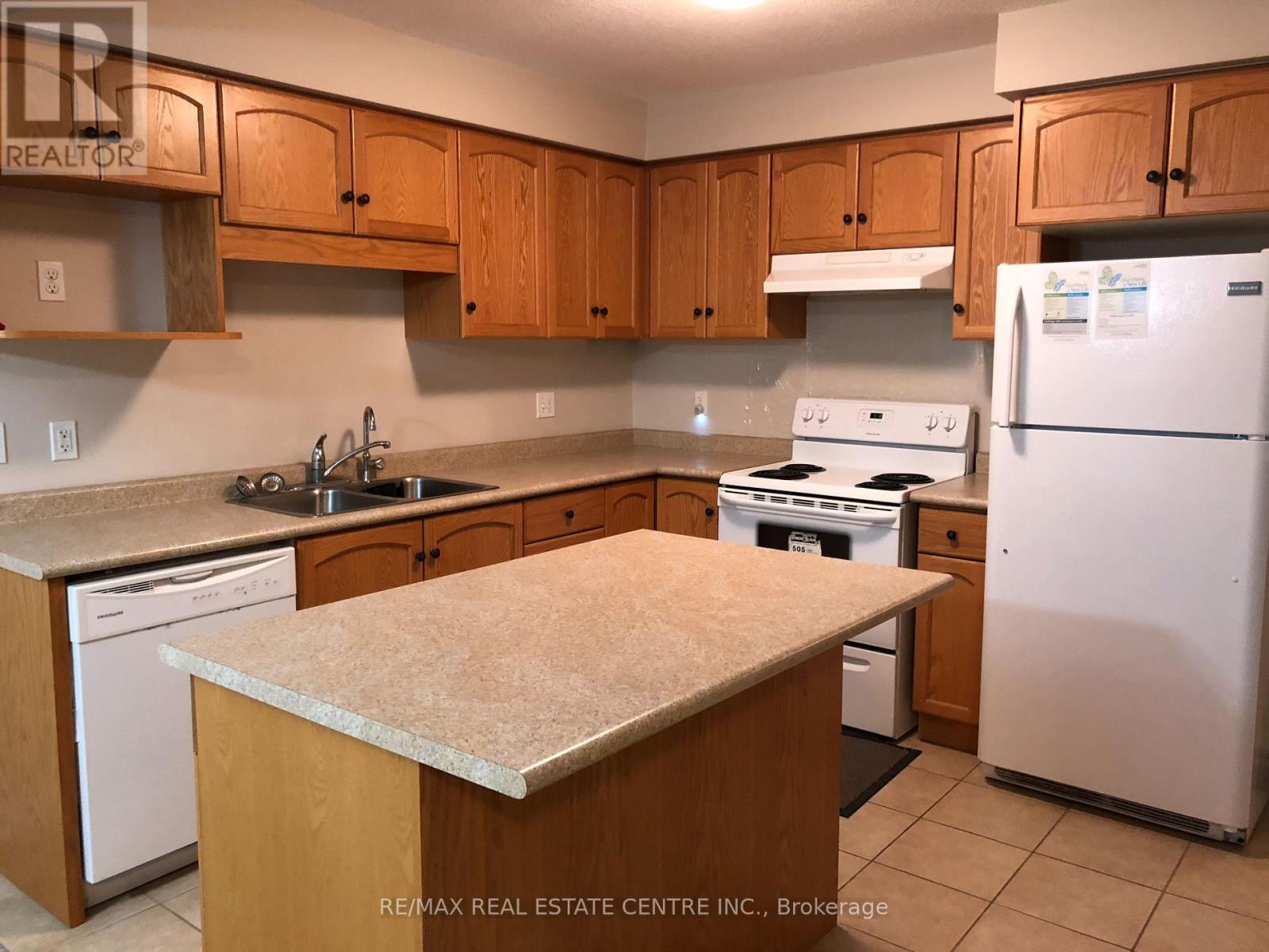 2 - 361 Arkell Road, Guelph, Ontario  N1L 1E5 - Photo 2 - X12739174