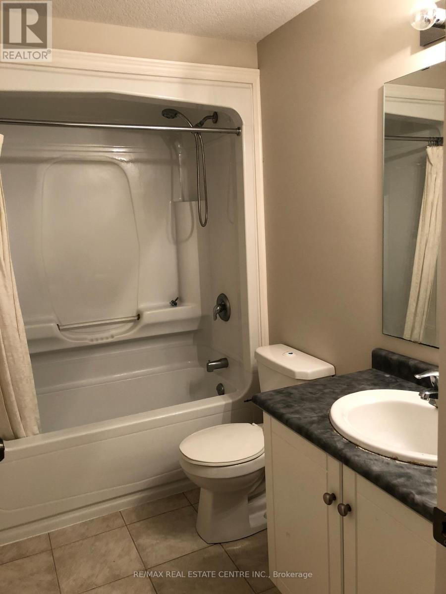 2 - 361 Arkell Road, Guelph, Ontario  N1L 1E5 - Photo 4 - X12739174