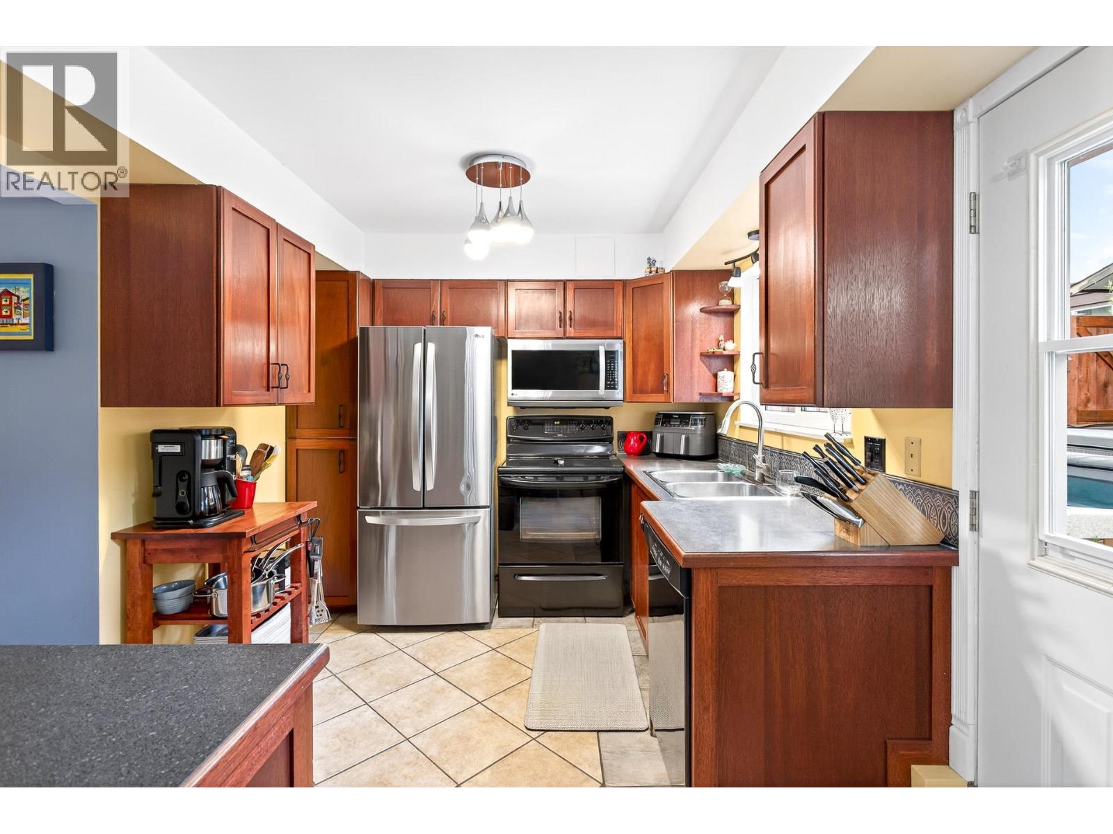 828 Ingersoll Avenue, Coquitlam, British Columbia  V3J 4L9 - Photo 13 - R3084301