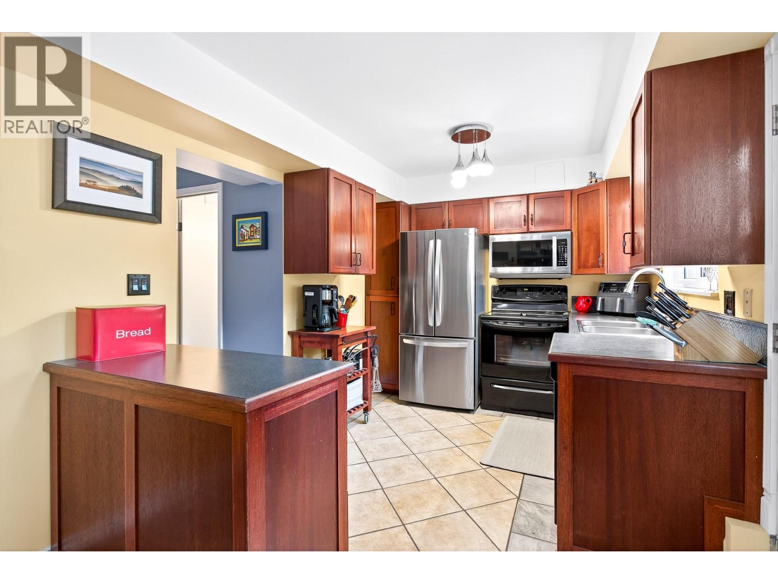 828 Ingersoll Avenue, Coquitlam, British Columbia  V3J 4L9 - Photo 12 - R3084301