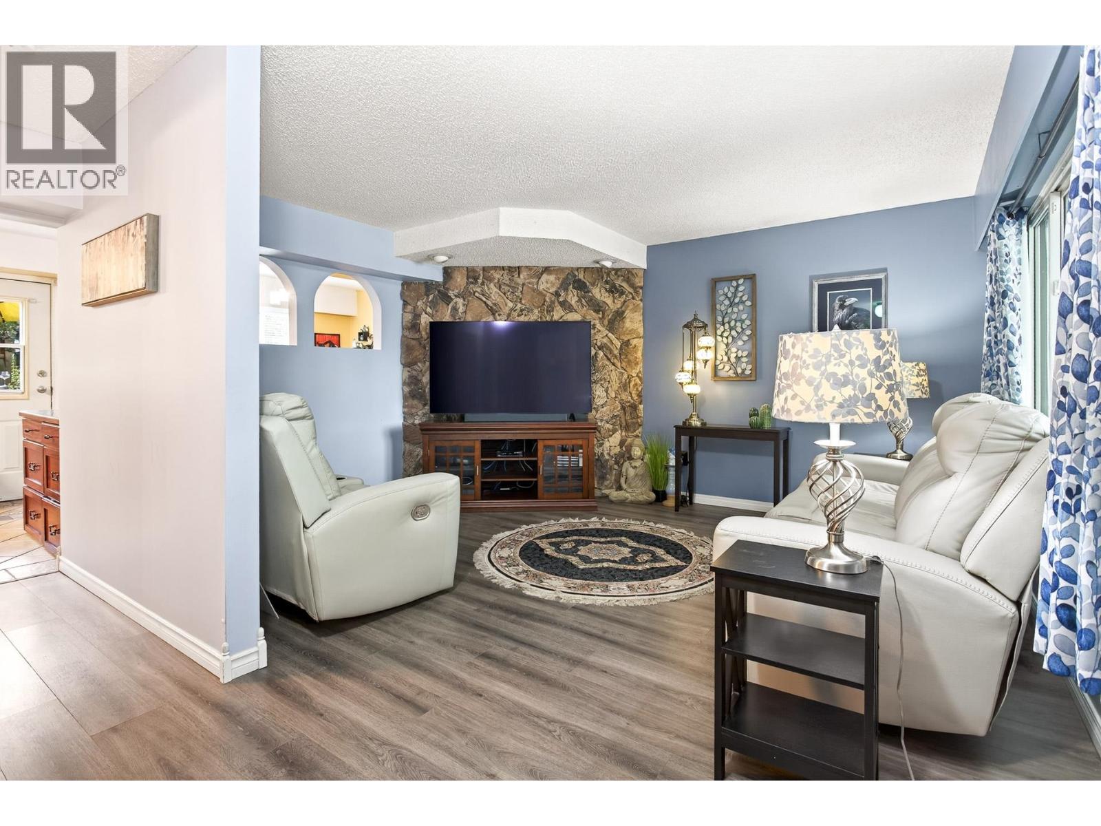 828 Ingersoll Avenue, Coquitlam, British Columbia  V3J 4L9 - Photo 7 - R3084301