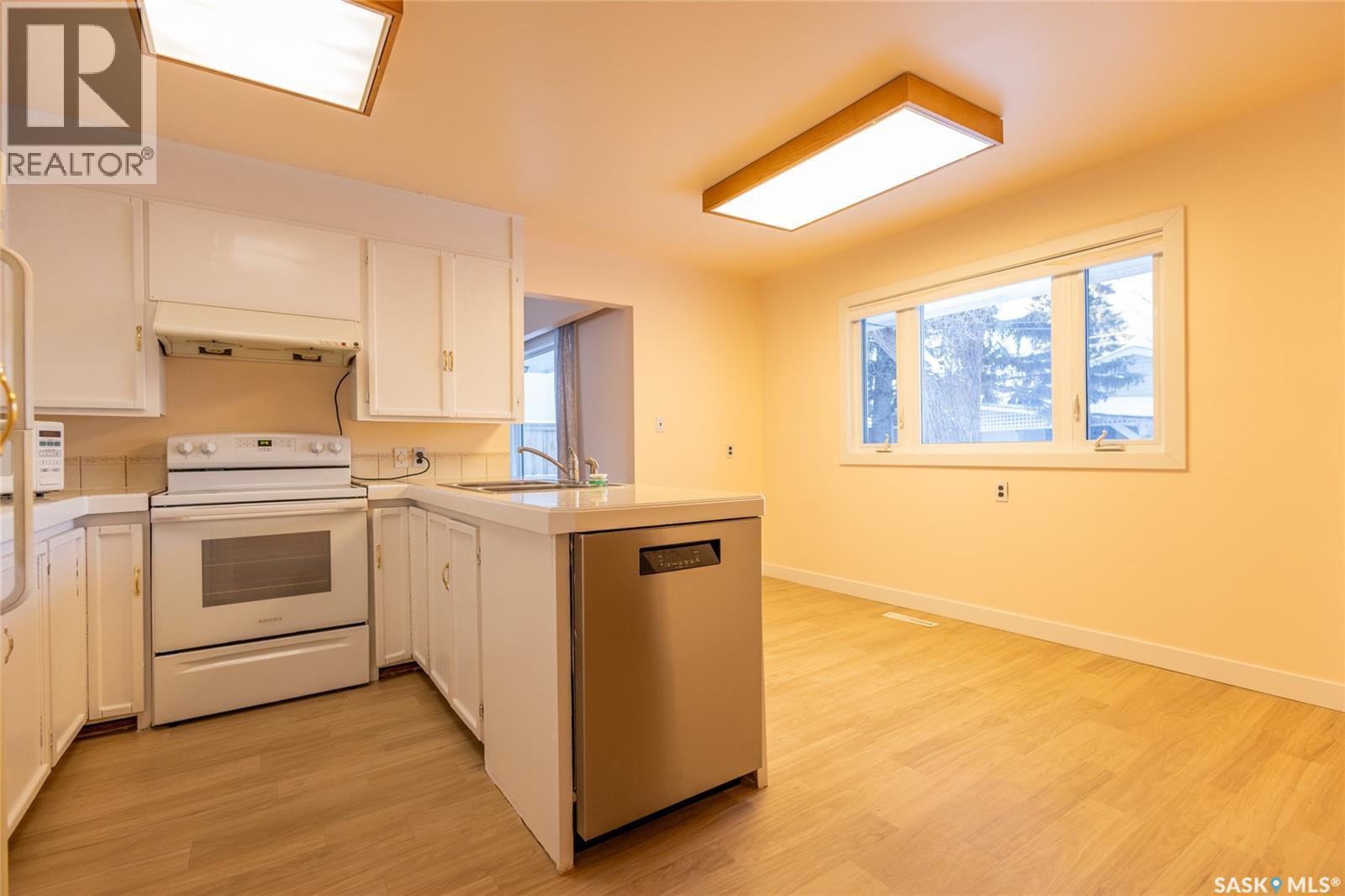 510 Bate Crescent, Saskatoon, Saskatchewan  S7H 3A7 - Photo 11 - SK027598