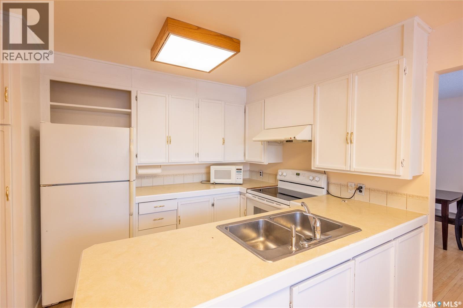 510 Bate Crescent, Saskatoon, Saskatchewan  S7H 3A7 - Photo 15 - SK027598