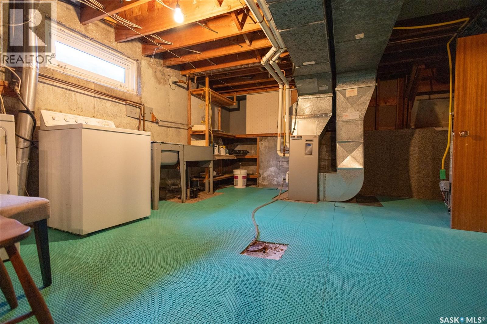 510 Bate Crescent, Saskatoon, Saskatchewan  S7H 3A7 - Photo 35 - SK027598