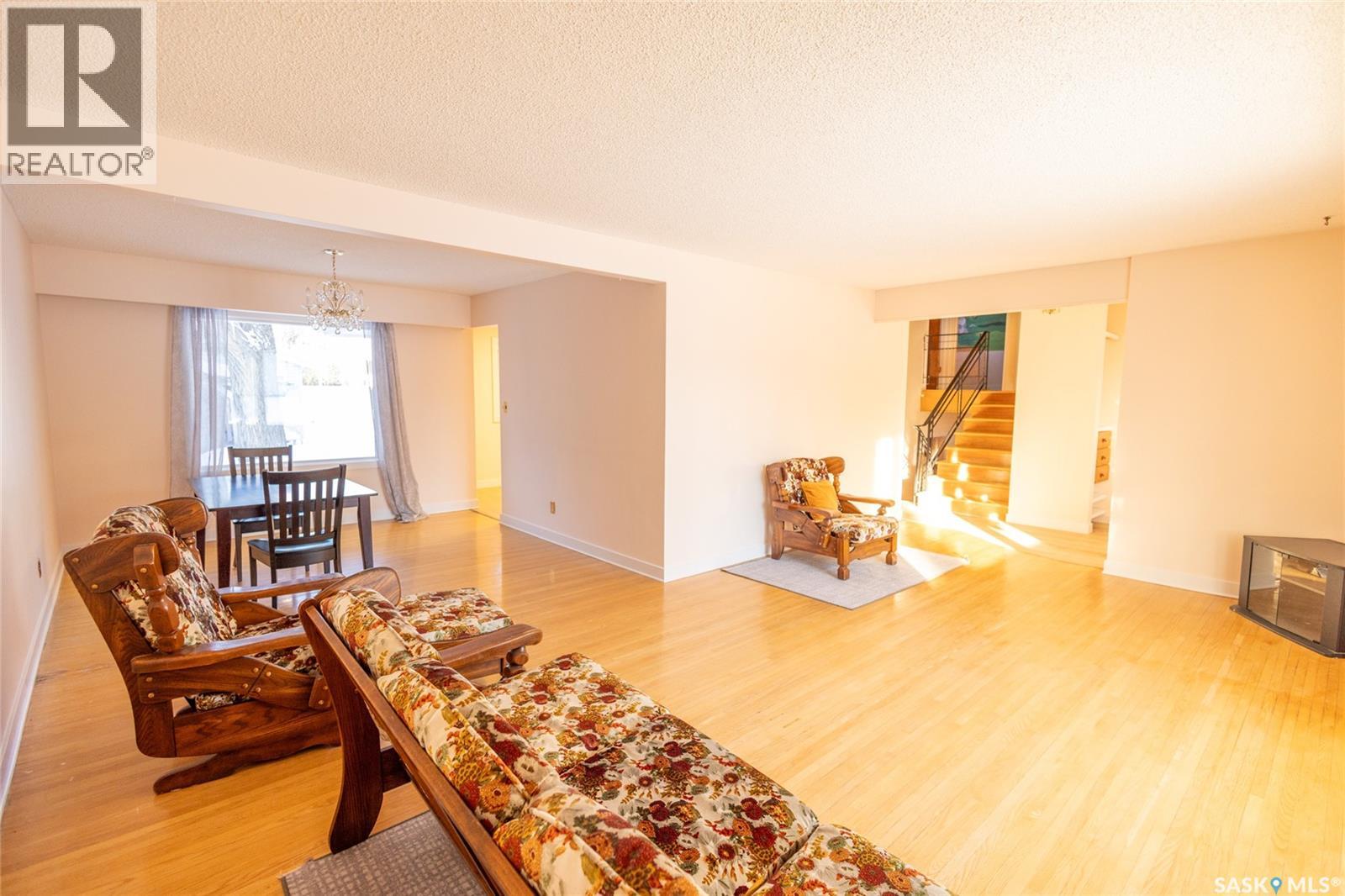 510 Bate Crescent, Saskatoon, Saskatchewan  S7H 3A7 - Photo 5 - SK027598