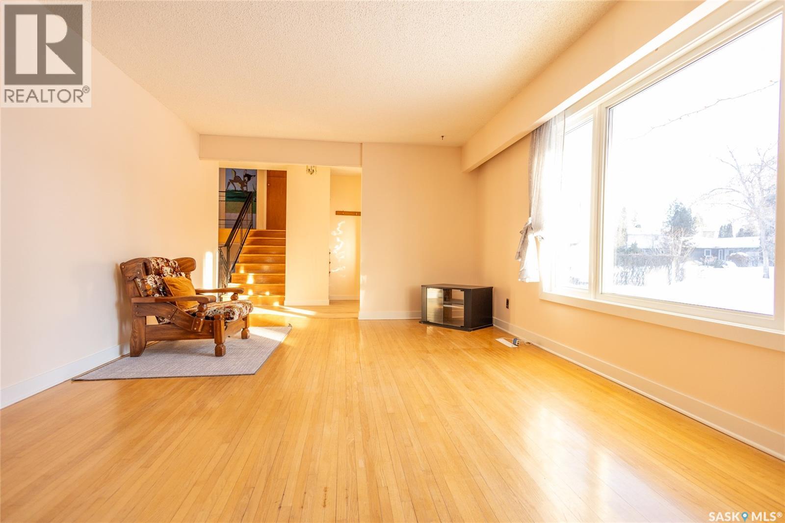 510 Bate Crescent, Saskatoon, Saskatchewan  S7H 3A7 - Photo 8 - SK027598