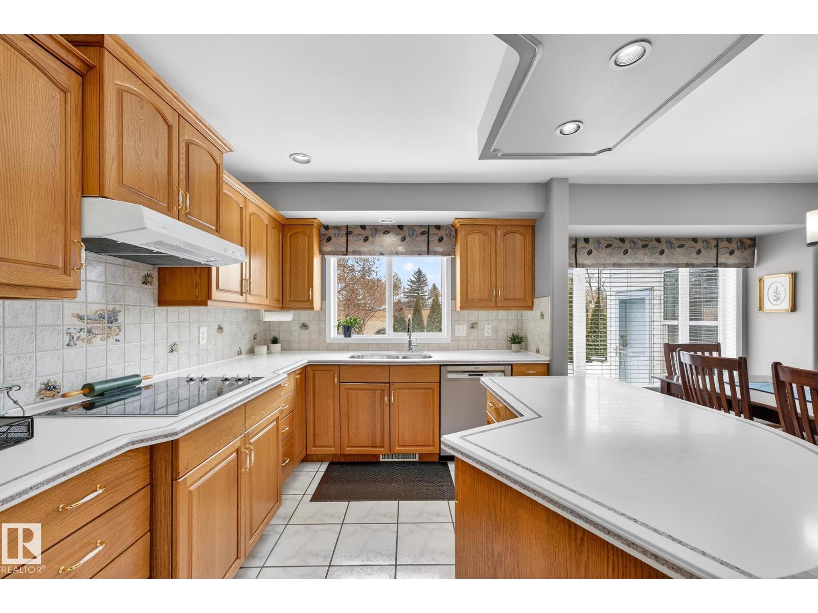 3455 Hill View Cr Nw, Edmonton, Alberta  T6L 2C9 - Photo 10 - E4471442