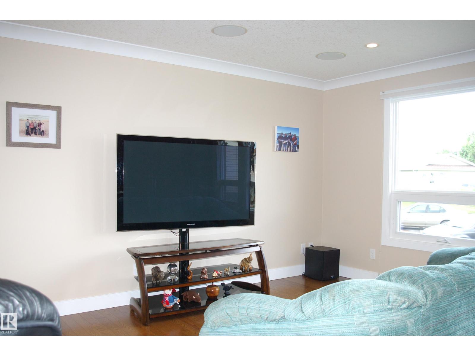 168 Warwick Rd Nw, Edmonton, Alberta  T5X 4P8 - Photo 5 - E4471443