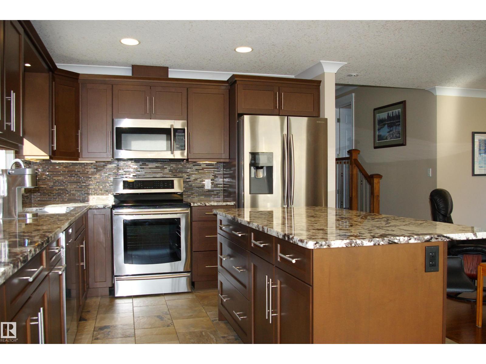 168 Warwick Rd Nw, Edmonton, Alberta  T5X 4P8 - Photo 9 - E4471443