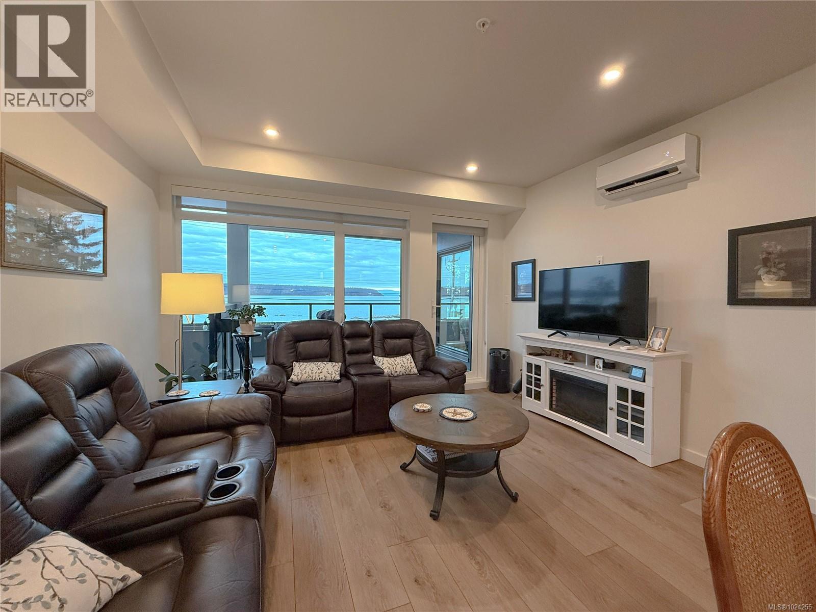 202 684 Island Hwy S, Campbell River, British Columbia  V9W 1A6 - Photo 15 - 1024255