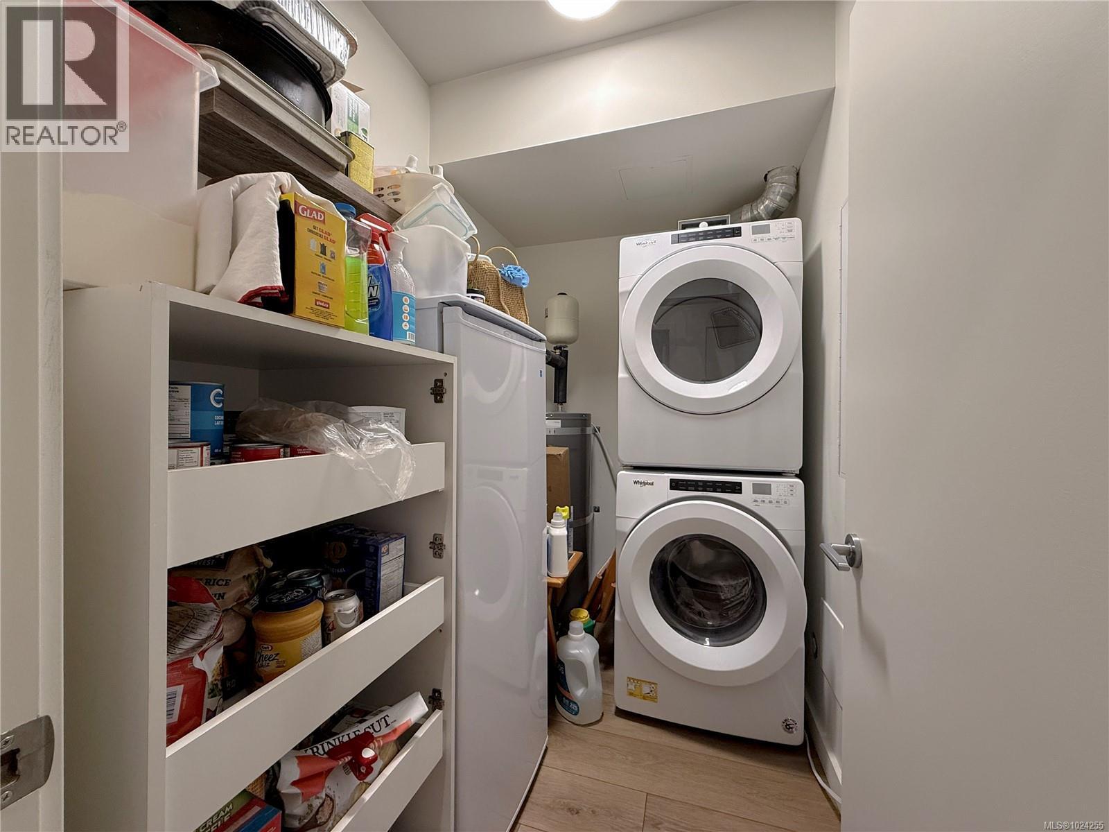 202 684 Island Hwy S, Campbell River, British Columbia  V9W 1A6 - Photo 6 - 1024255