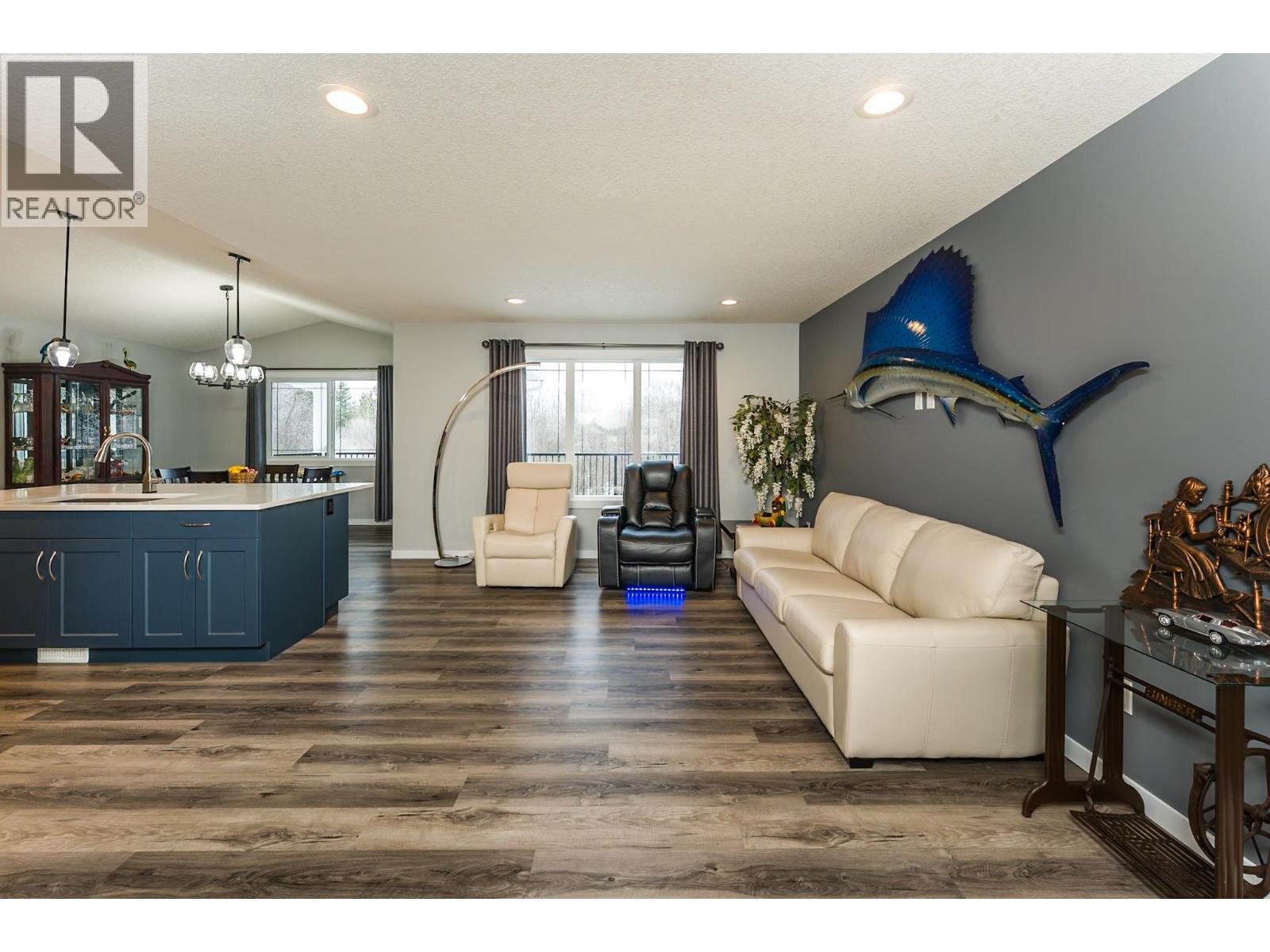 5488 Venta Drive, Prince George, British Columbia  V2K 0B6 - Photo 3 - R3084521