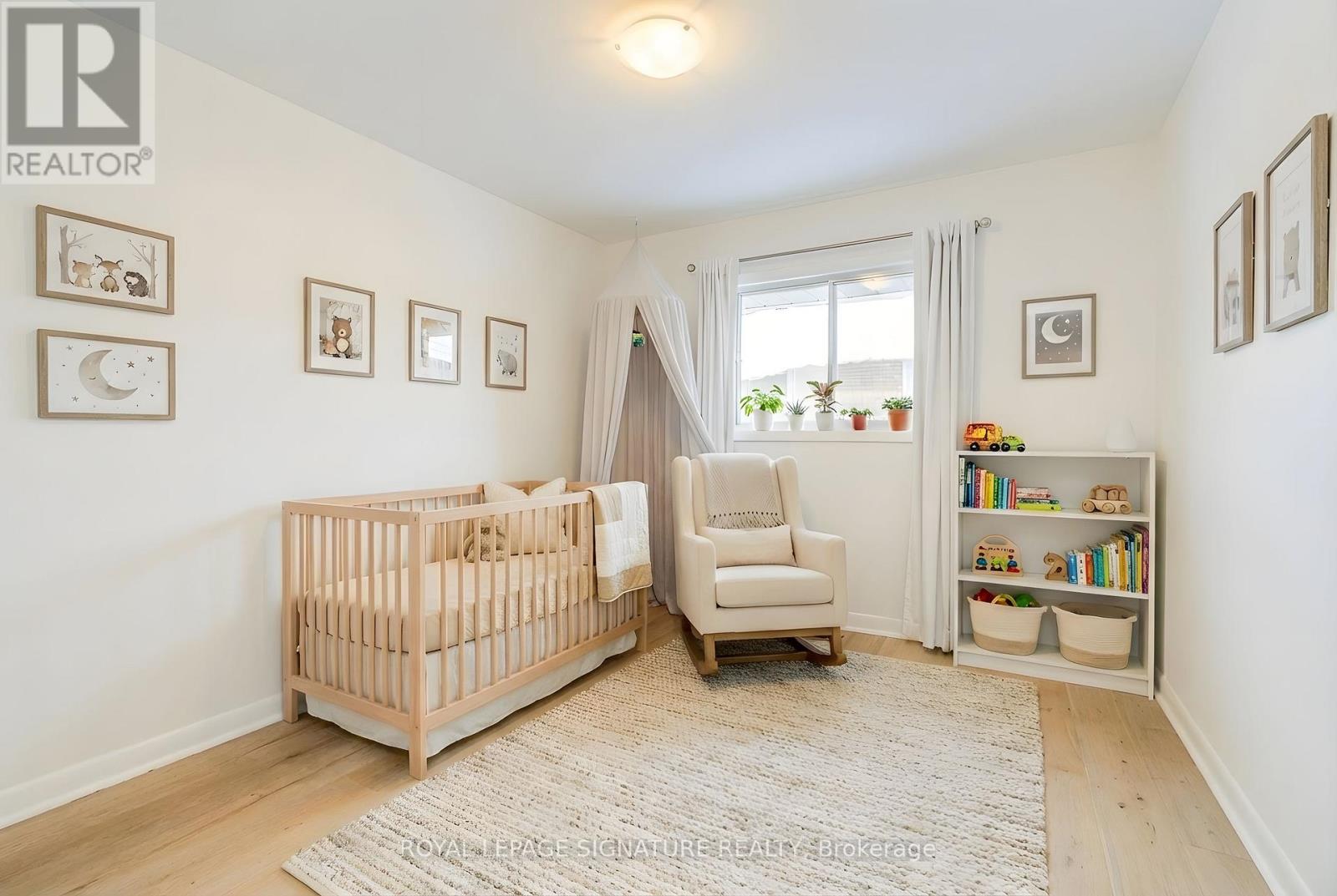 21 Prestbury Street, Toronto, Ontario  M4A 2H9 - Photo 11 - C12736468