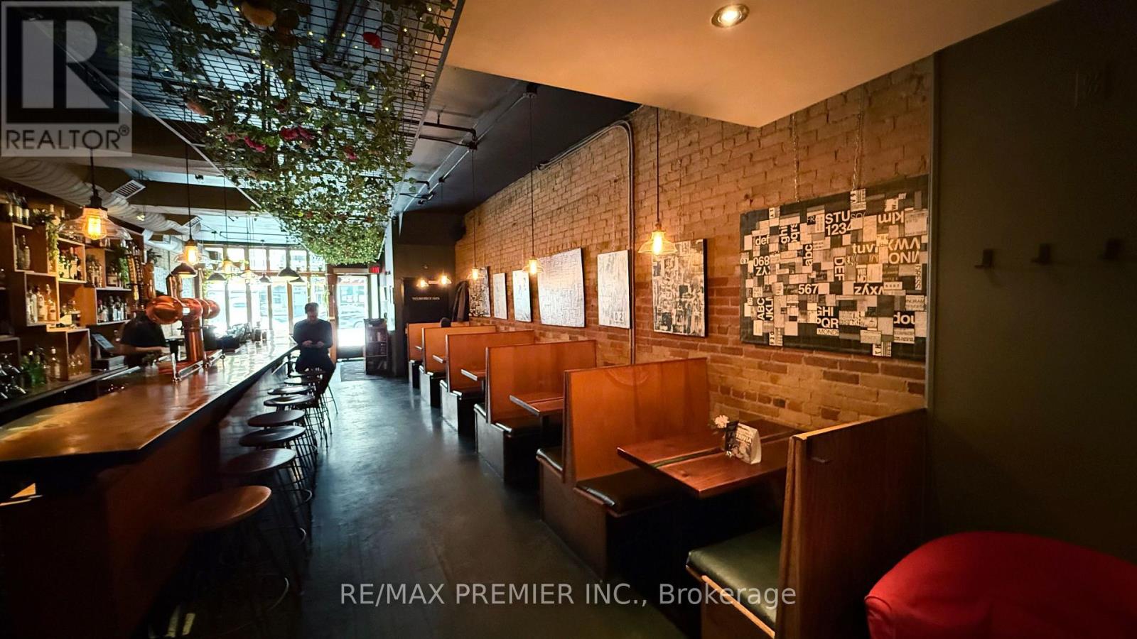 Main Floor - 563 Bloor Street W, Toronto, Ontario  M5S 1Y6 - Photo 12 - C12739116