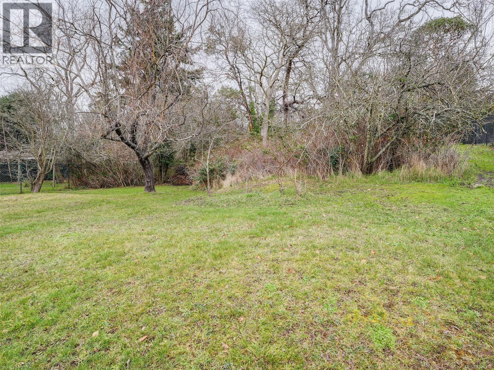 24 Gorge Rd E, Victoria, British Columbia  V9A 1K8 - Photo 20 - 1024379