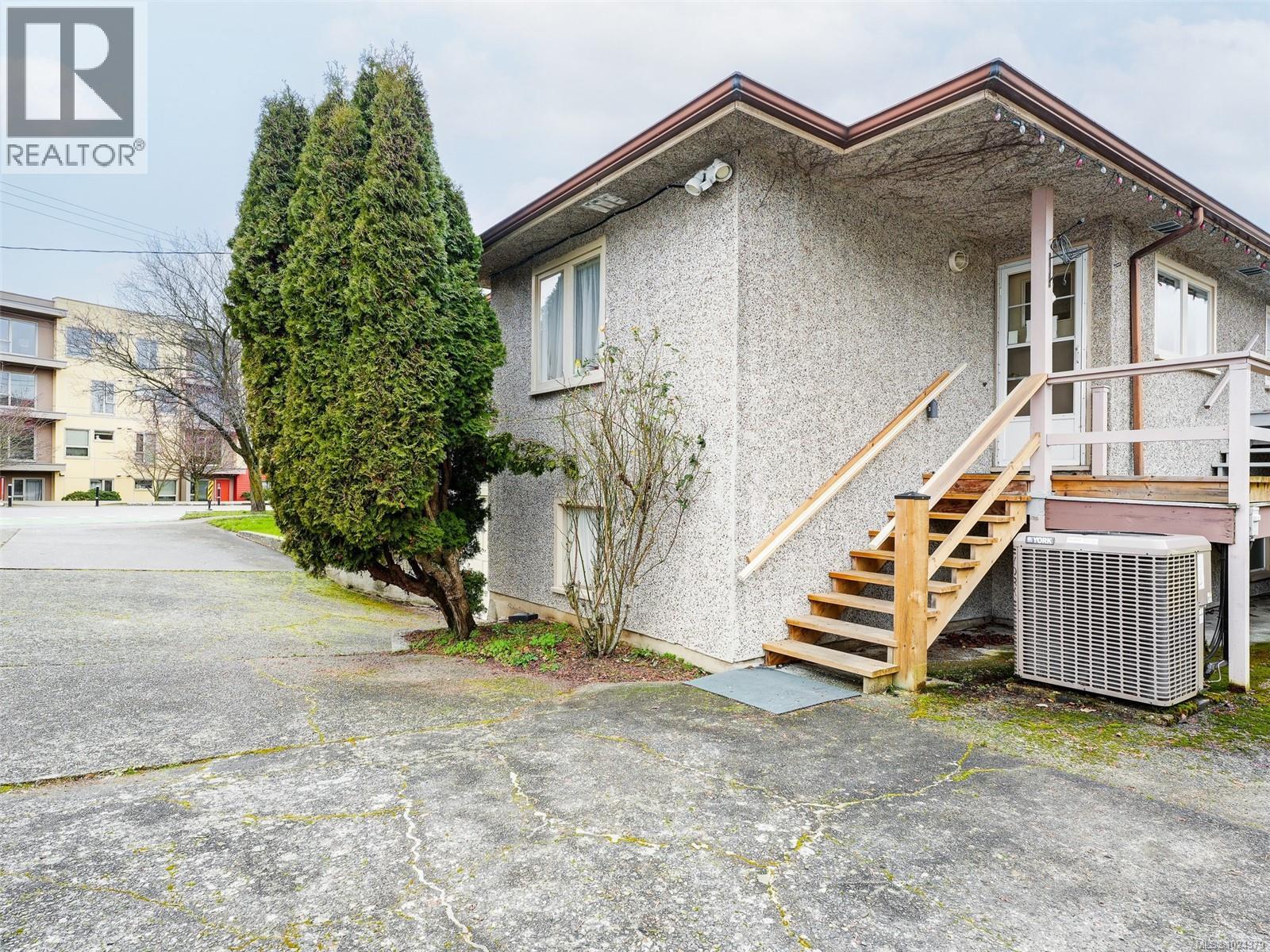 24 Gorge Rd E, Victoria, British Columbia  V9A 1K8 - Photo 23 - 1024379