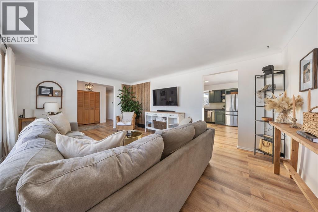 5328 Mandaumin Road, Plympton-Wyoming, Ontario  N7T 7H3 - Photo 8 - 26001975