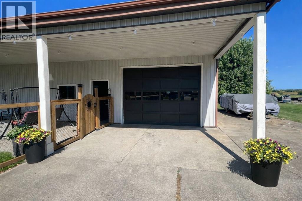 5328 Mandaumin Road, Plympton-Wyoming, Ontario  N7T 7H3 - Photo 41 - 26001975