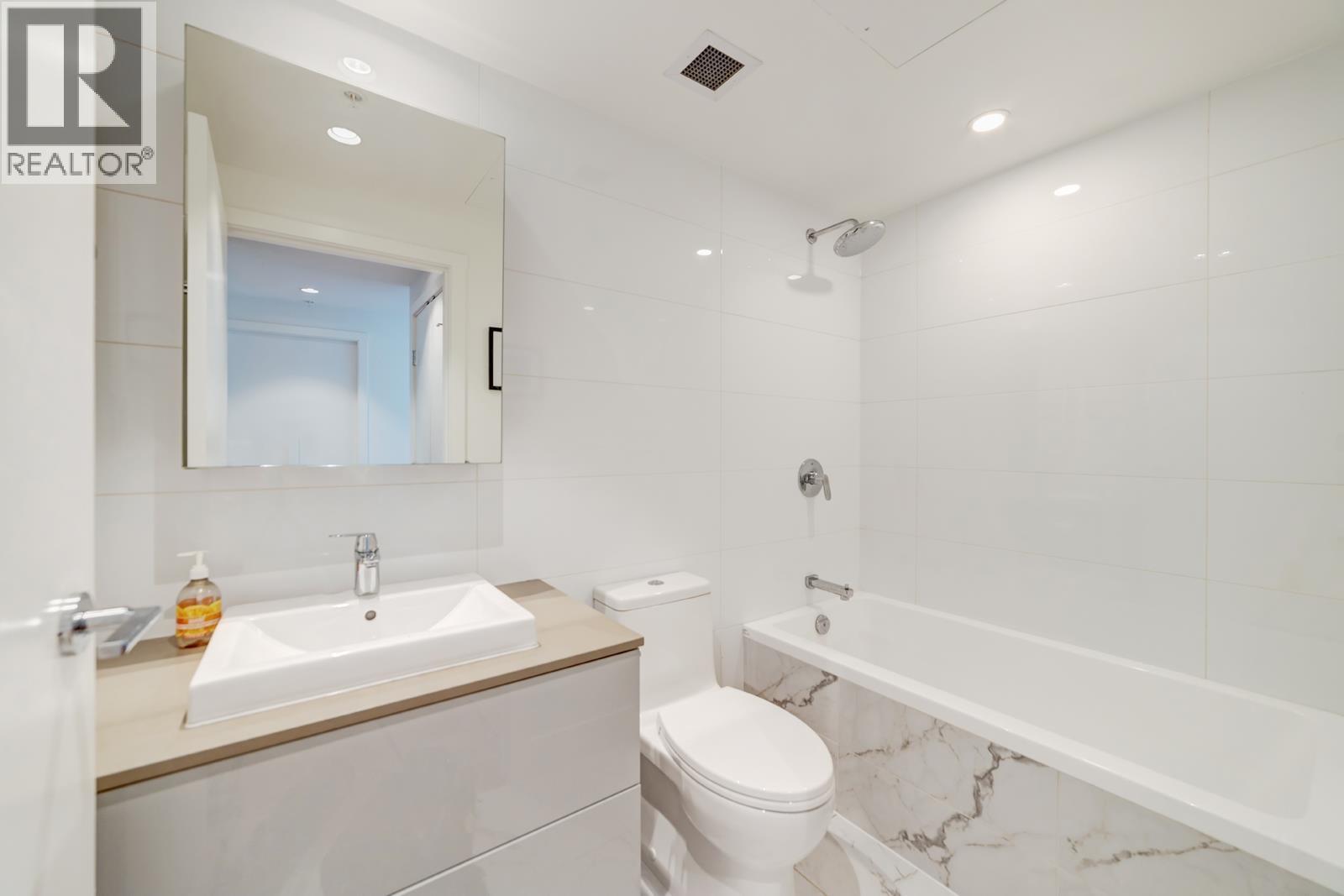 301 1675 Lions Gate Lane, North Vancouver, British Columbia  V7P 3B4 - Photo 13 - R3084512